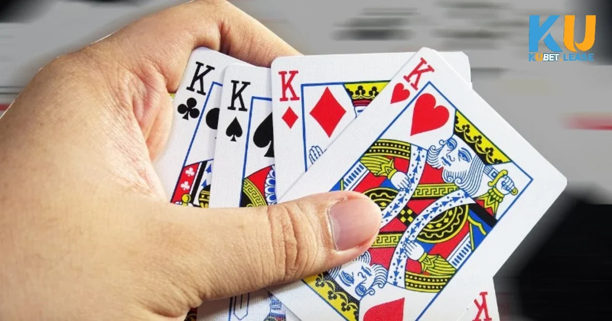 Luật Chơi Baccarat Dễ Hiểu Và Chi Tiết Nhất Trên KUBET 4 Người chơi cần nhớ rằng thắng tự nhiên có thể xảy ra ở bất kỳ lúc nào trong quá trình chơi